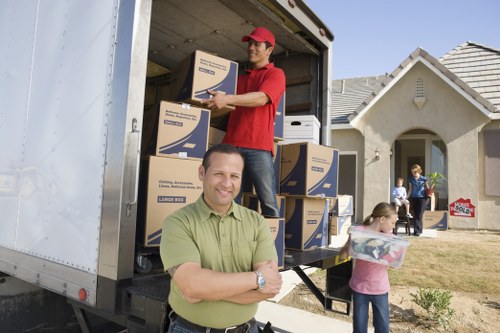 Residential street access considerations for a local move