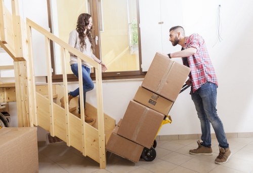 Careful moving support for flats, houses, and offices in Colneyhatch