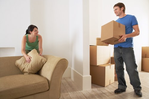 Careful furniture pick-up for a flat in Colneyhatch